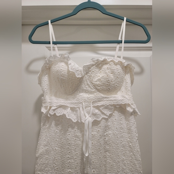 Layered Ruffle Eyelet Dress - Picture 4 of 7